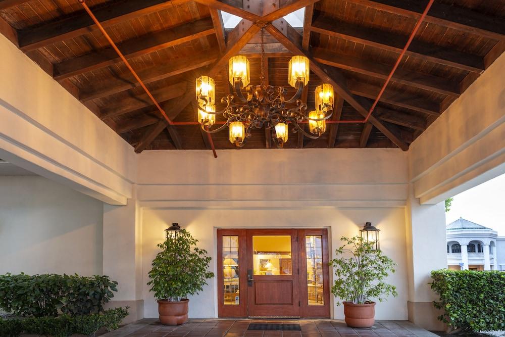 Clocktower Inn Ventura Exterior photo