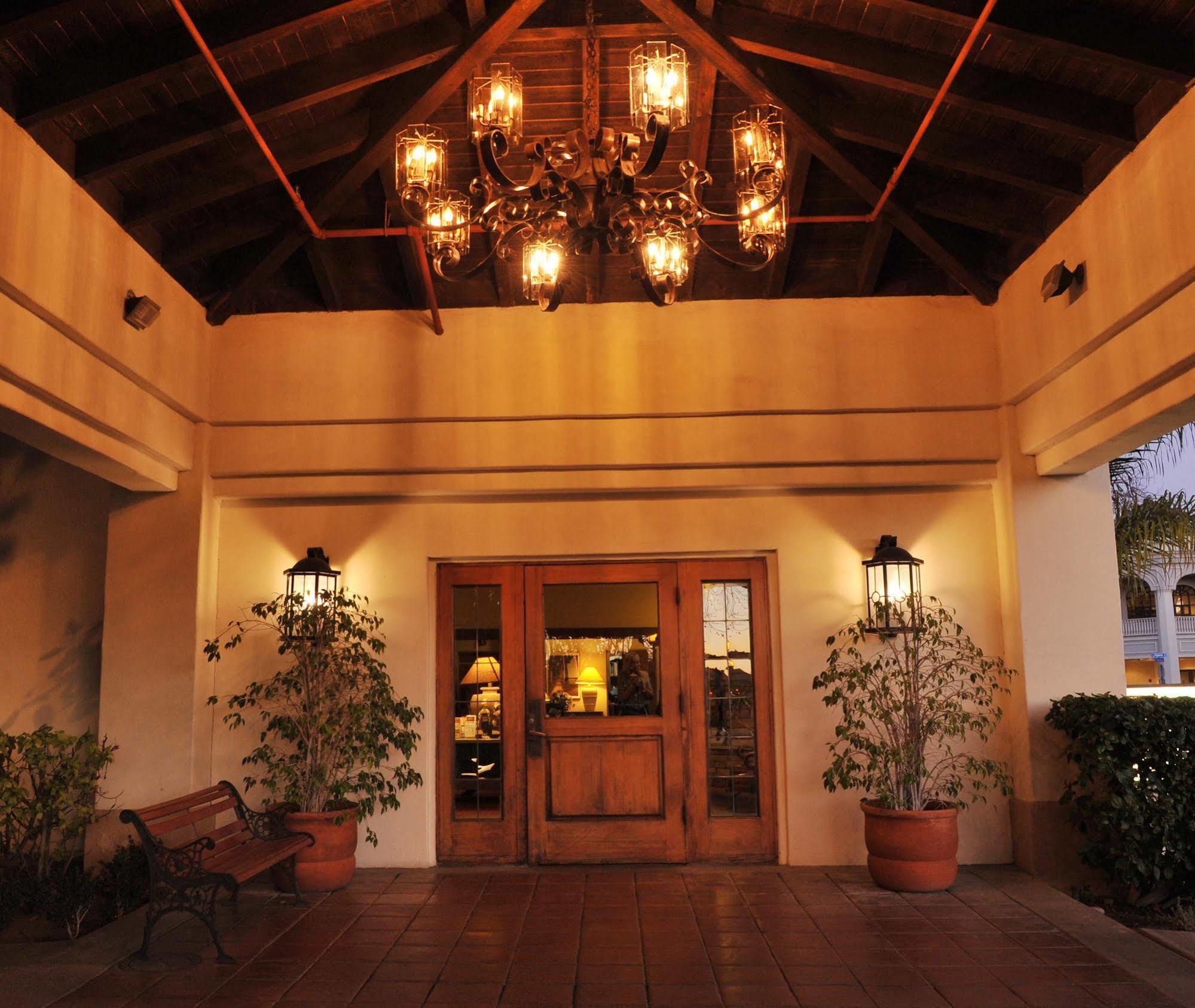 Clocktower Inn Ventura Exterior photo